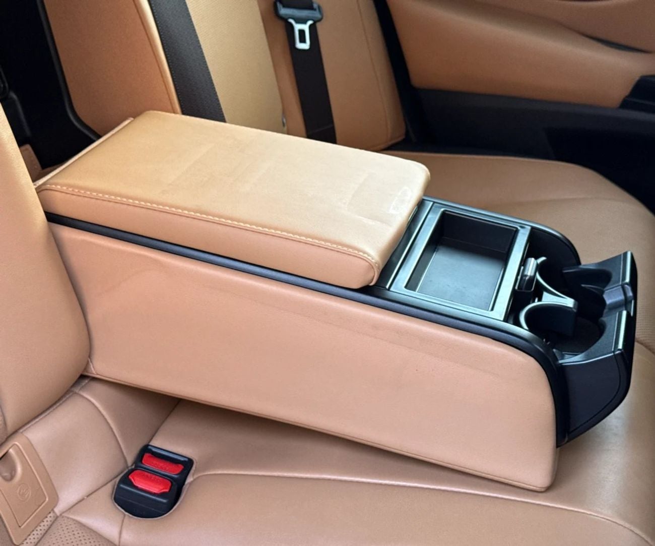 Lexus ES300h 2.5