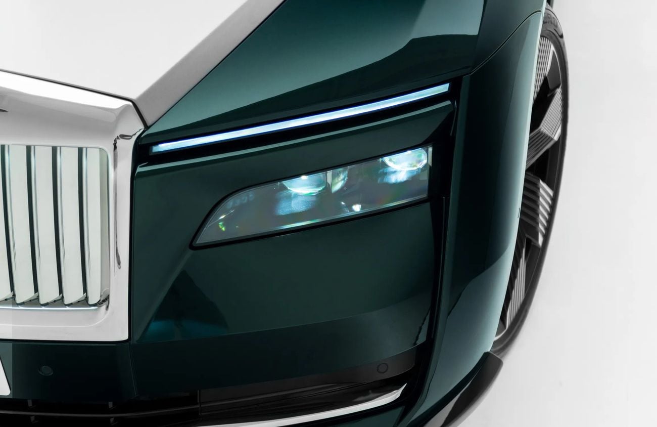 رولز رويس سبيكتر Dual Electric Motors | Warranty