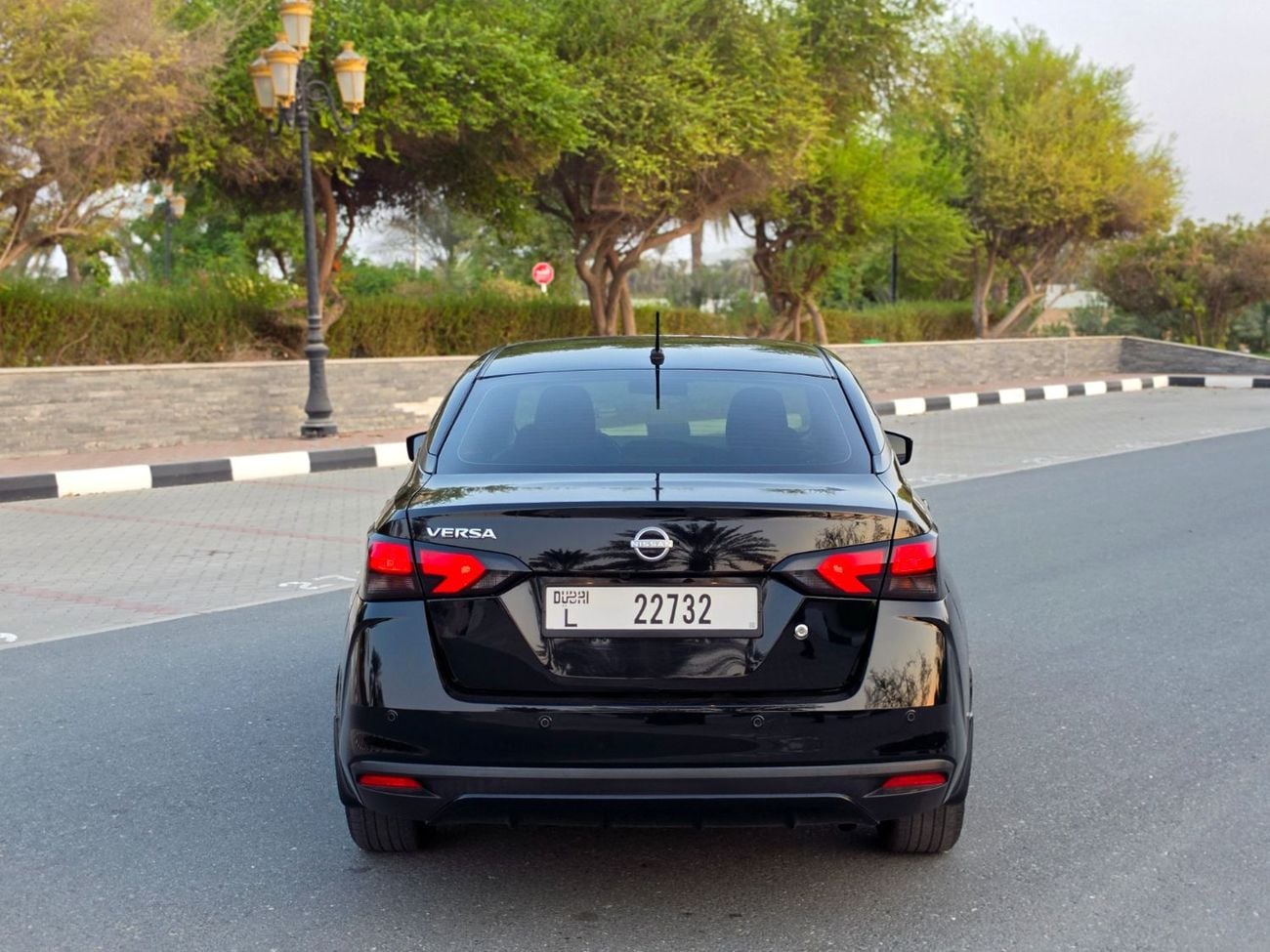 Nissan Versa STANDARD