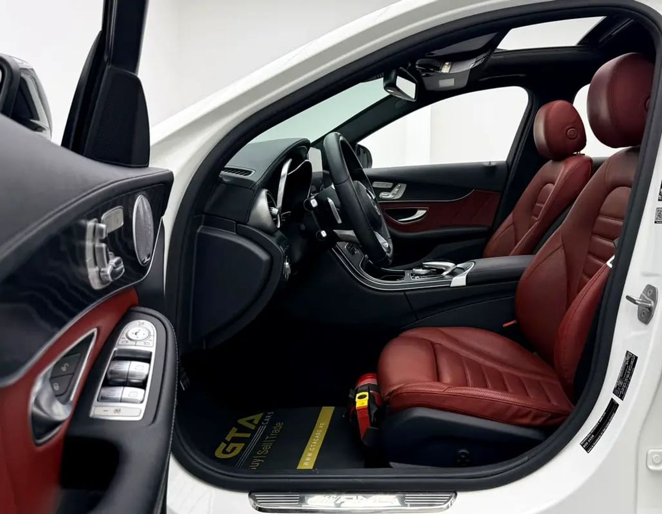 Mercedes Benz C43 AMG Mercedes C43 AMG 4Matic, Full Service History, Fully Loaded, Excellent Condition, GCC