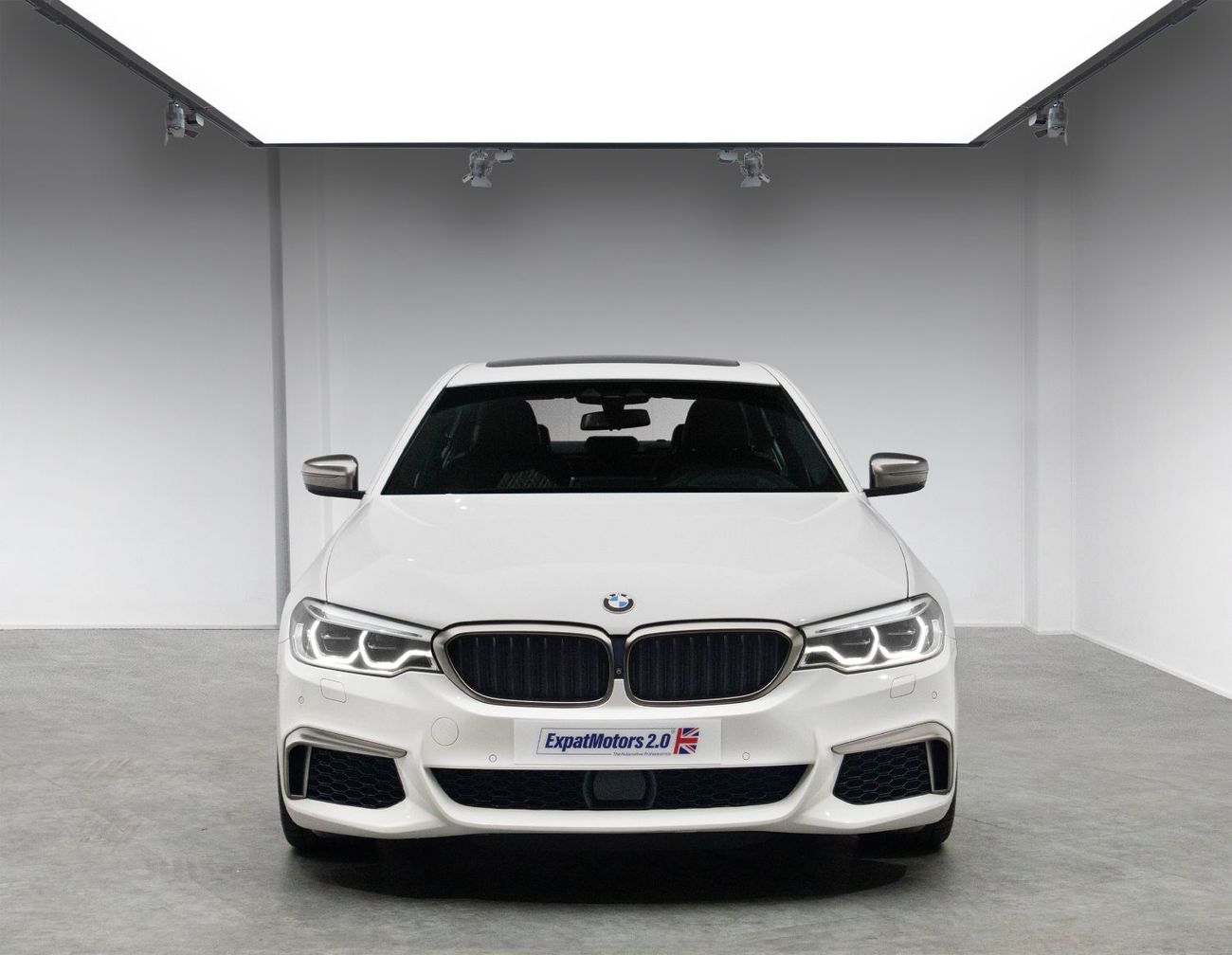 BMW M550i STANDARD