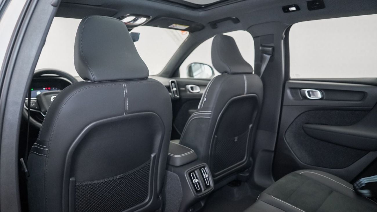 Volvo XC40 B4 Ultimate Dark