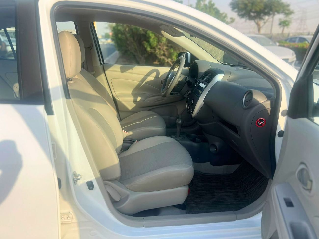 Nissan Sunny SV Nissan Sunny 2023 S GCC Specs Nissan Sunny 2023 S trim in excellent condition, GCC specification. Ec