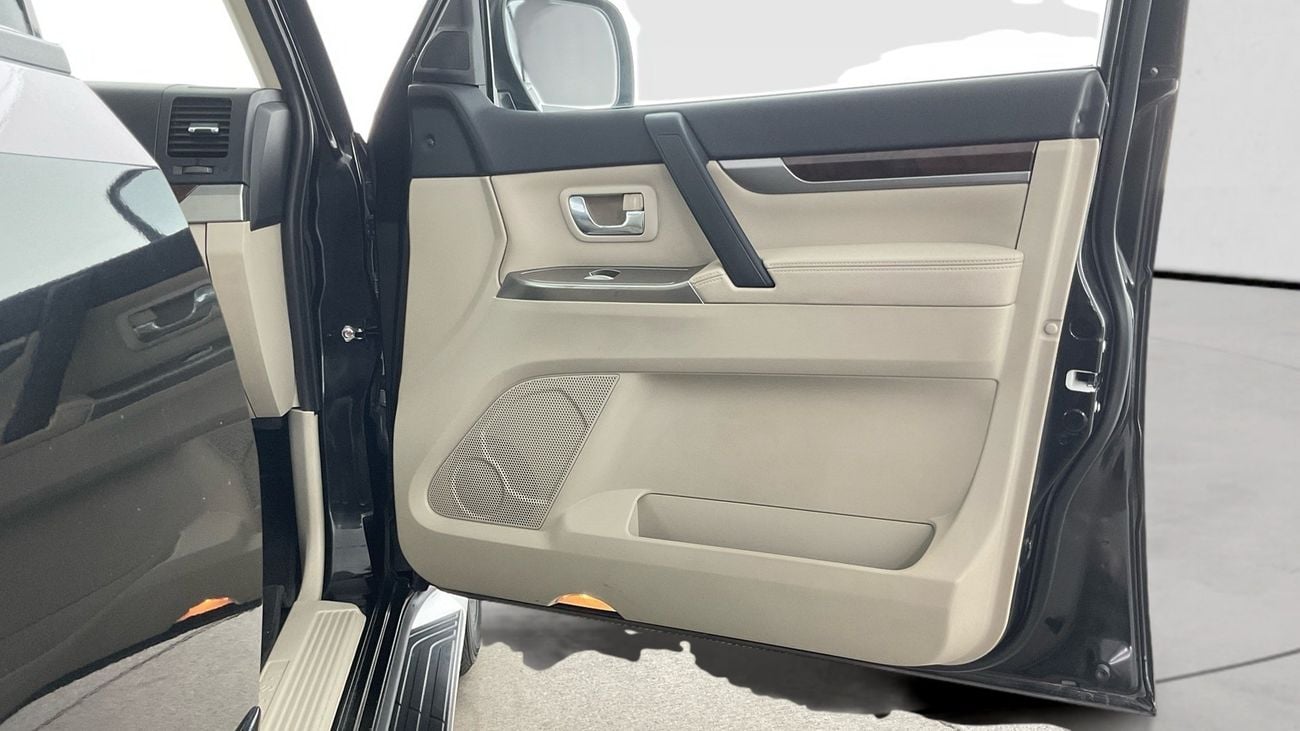 Mitsubishi Pajero GLS HIGHLINE | Guaranteed Warranty | 0 Down Payment