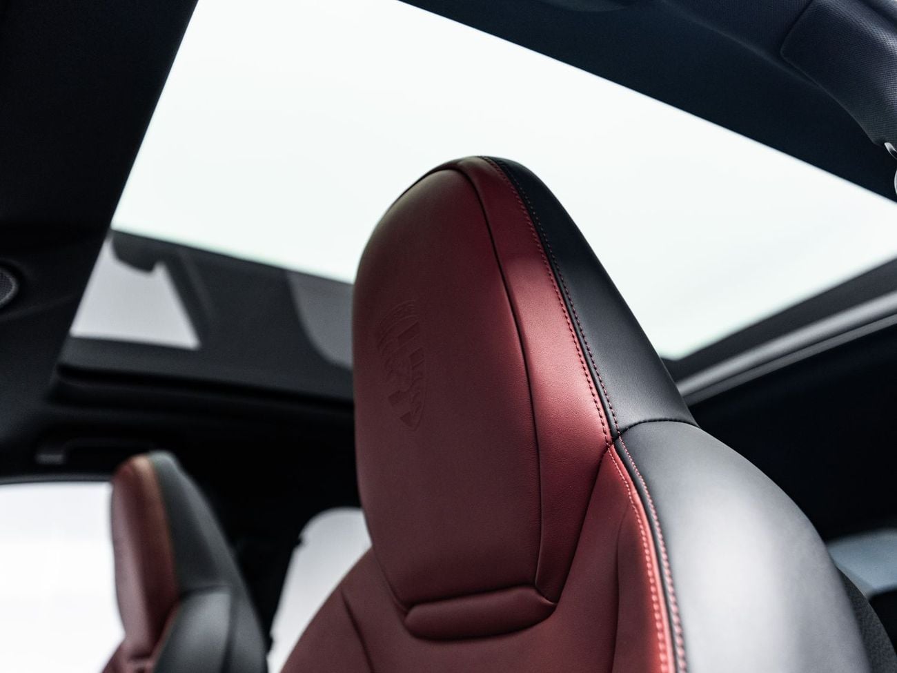 Porsche Cayenne STANDARD STD BUY NOW, PAY 2027 | THE BLACKLINE STANDARD | August 2027 Porsche Warranty, GCC, Low KM's