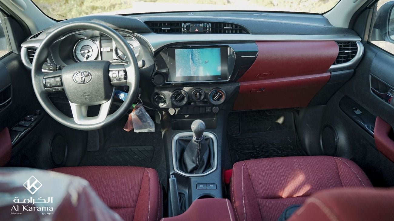 Toyota Hilux SR5 2.7L - 4x4 Manual Drive - Rear Camera - Cruise Control - Bed Liner - GCC Specs