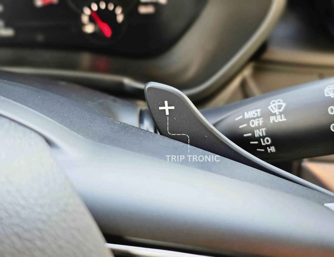 سوزوكي سويفت GLX SUZUKI SWIFT GLX HYBRID || RADAR PETROL AT 1.2L V4 (CODE # SWGLXFOH) SILVER 2026
