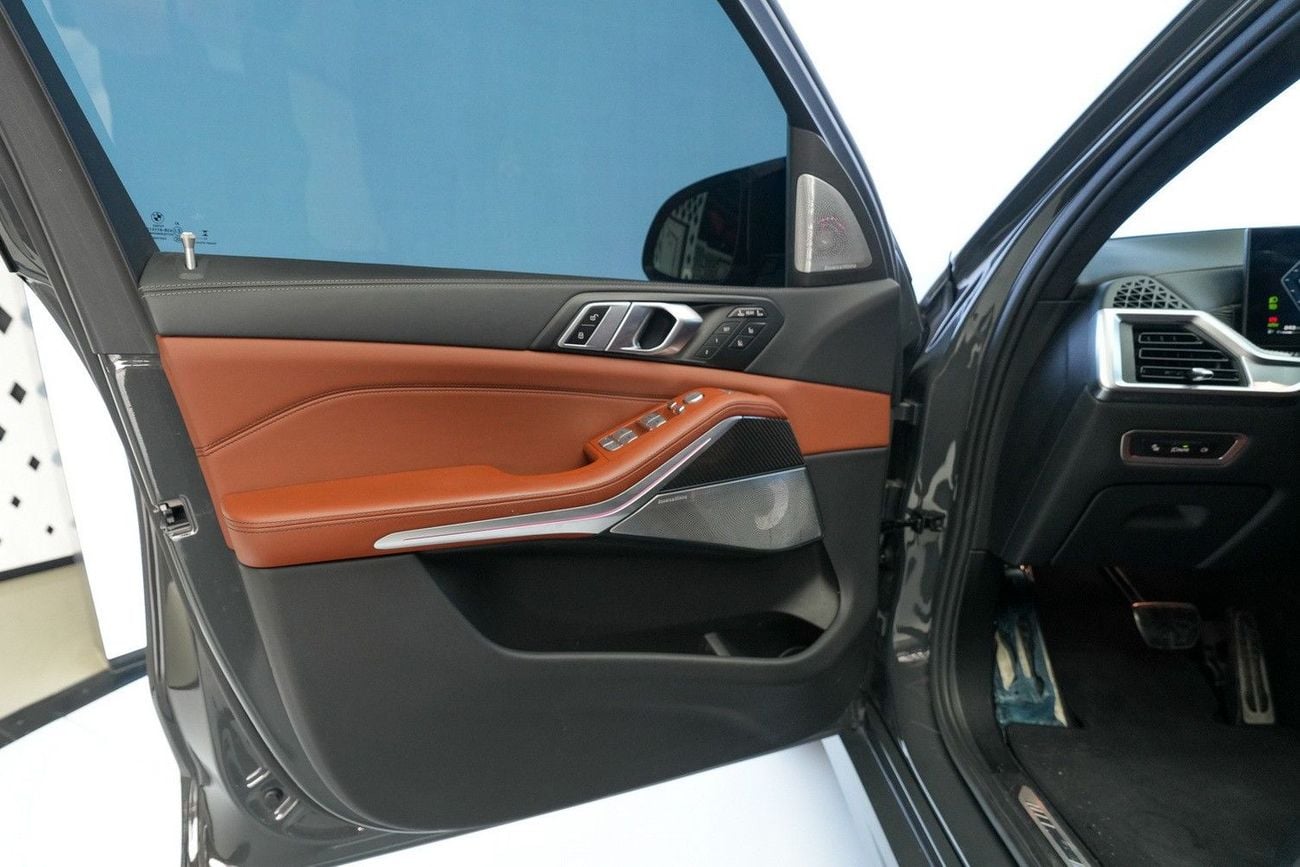 BMW X7 M60i XDRIVE