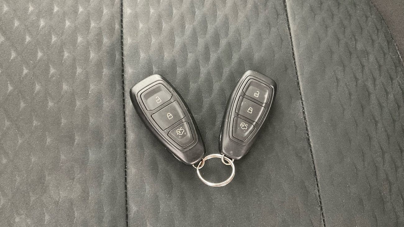 Ford Escape TREND | Guaranteed Warranty | 0 Down Payment