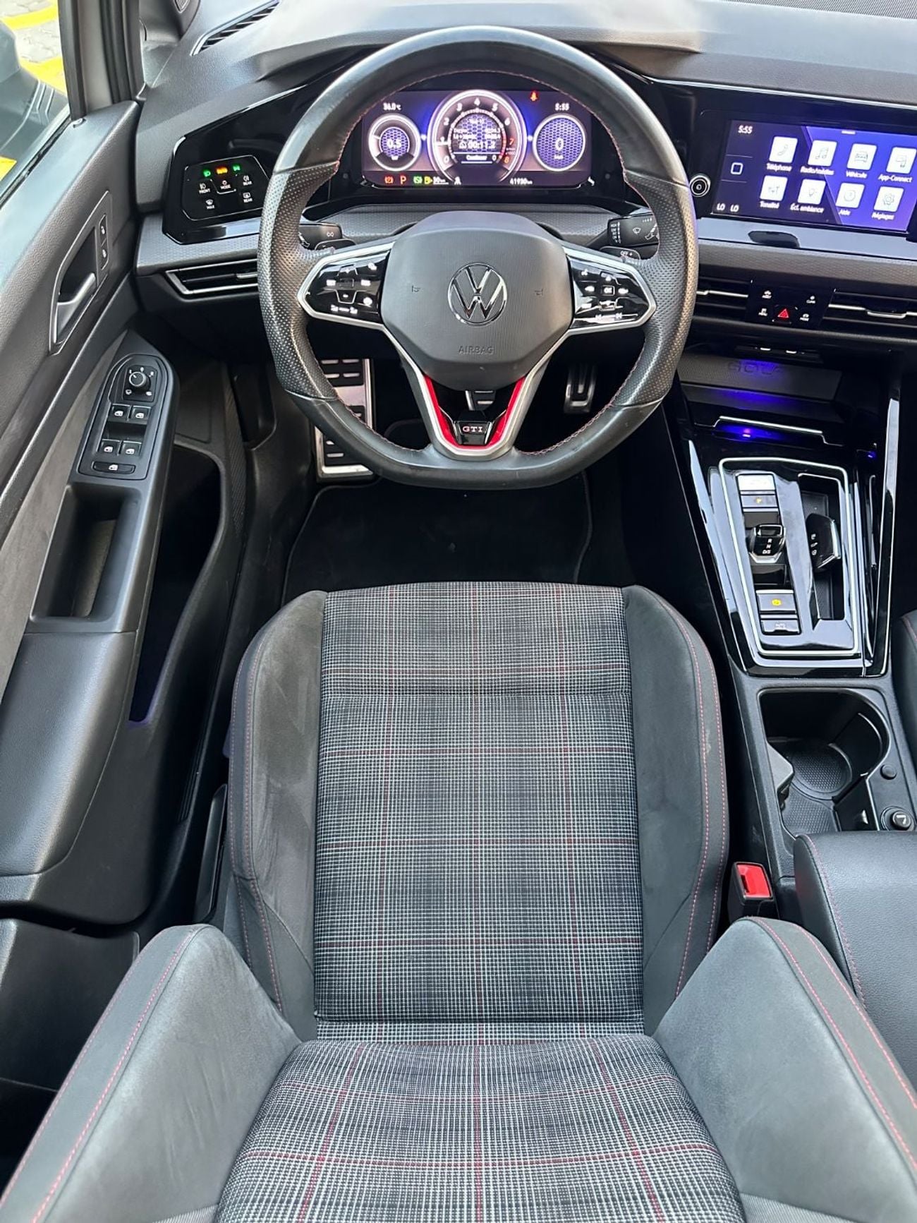 فولكس واجن جولف GTI
