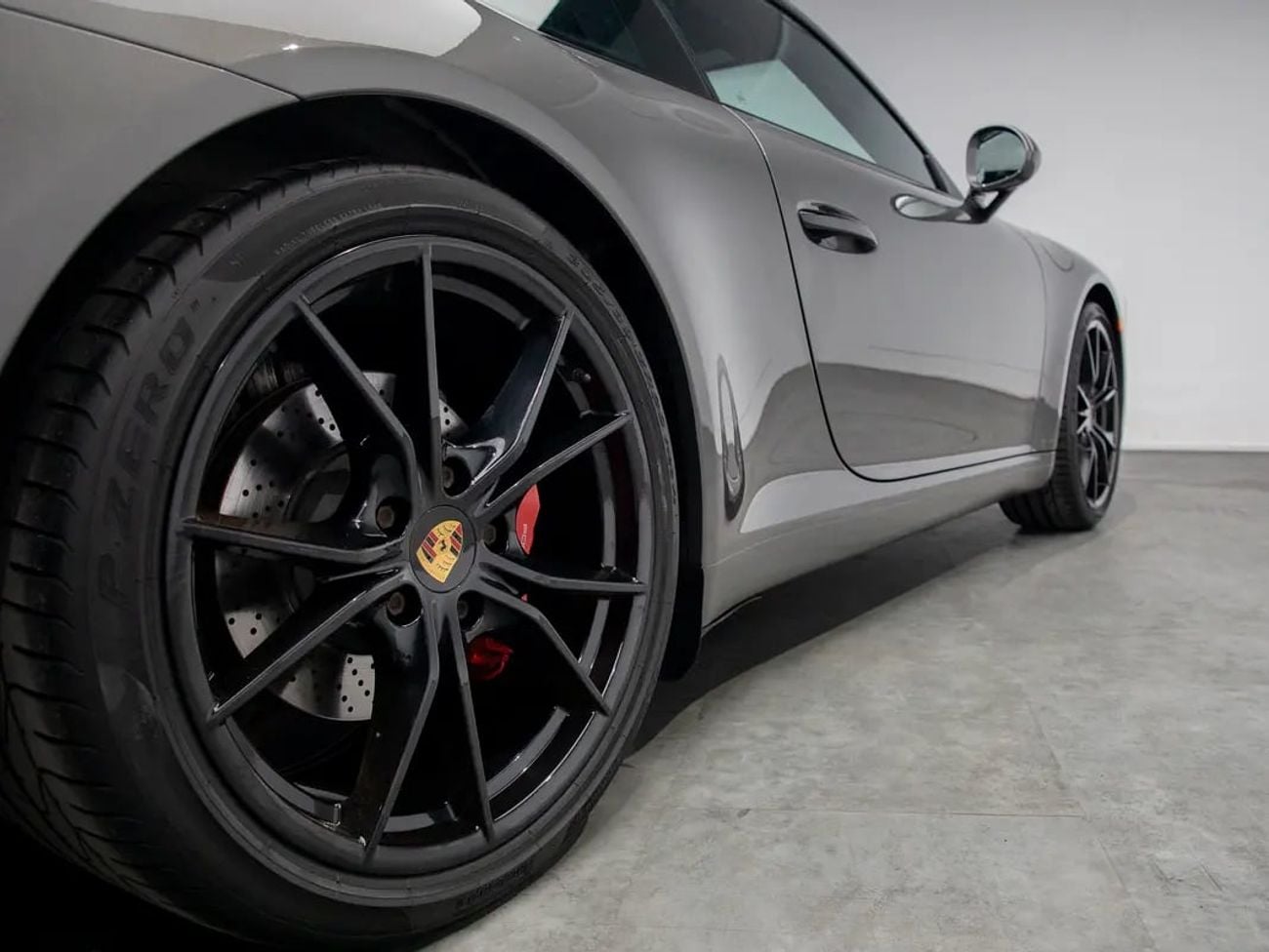 Porsche 911 CARRERA S 991.2 • Full Service History • American Spec