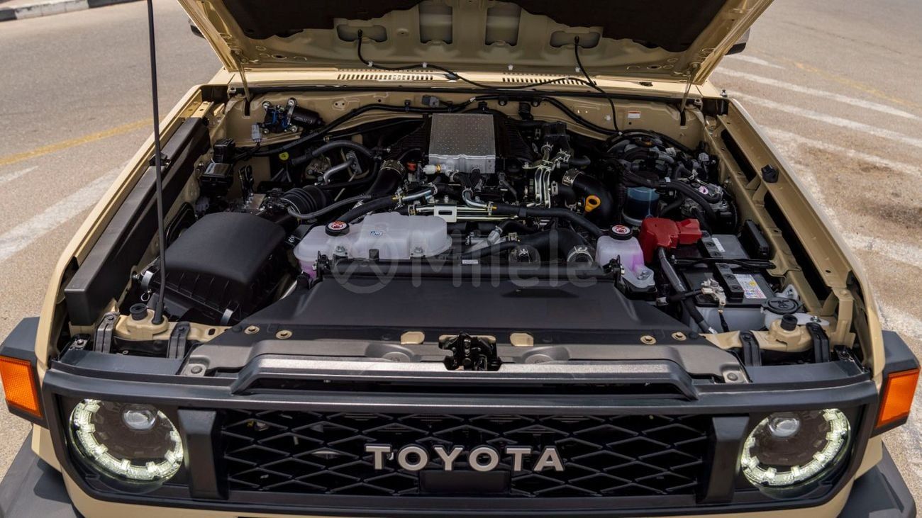 تويوتا لاند كروزر بيك أب 70 LX LX