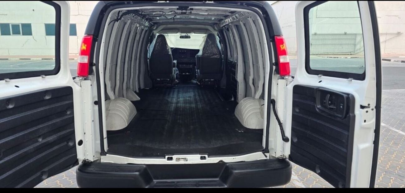 Chevrolet Express DX
