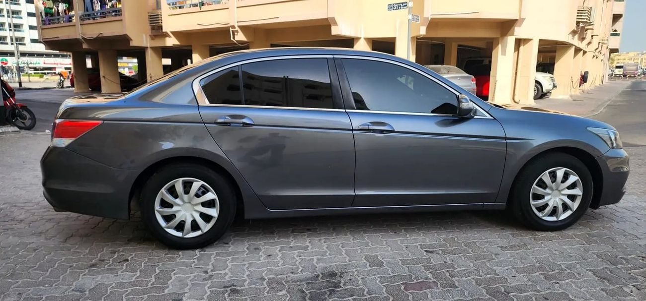 Honda Accord EX GCC Specs