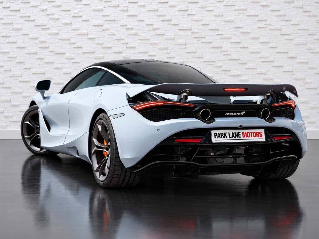 مكلارين 720S LUXURY