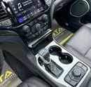 جيب جراند شيروكي TRACKHAWK جيب جراند شيروكي تراك هوك 2021، معدلة بالكامل، داخلية من ألياف الكربون، كاملة المواصفات، أمريكية الص
