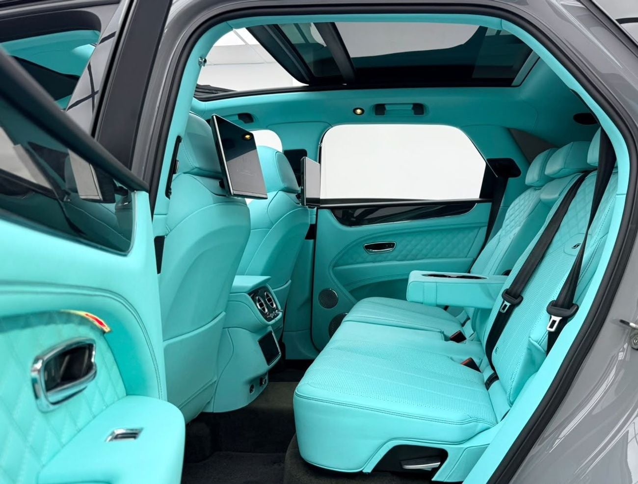 Bentley Bentayga S 2023 Bentley Bentayga S, Warranty, Full Bentley Service History, European Specs.