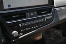 Lexus ES300h PLATINUM 2025 Lexus ES300H 2.5L Hybrid, Color White