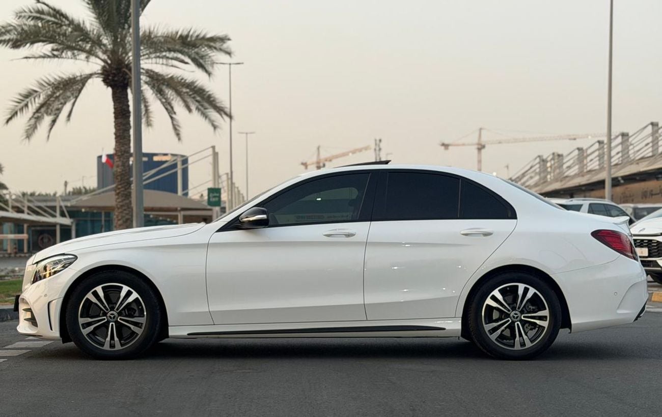 مرسيدس بنز C 200 C260 Mercedes-Benz C-Class C200 2020 -in Low Mileage Excellent Condition