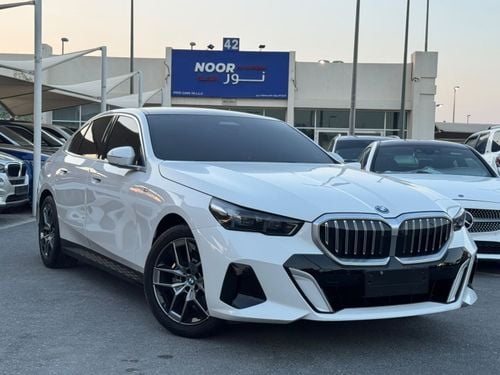 بي أم دبليو 520i M SPORT