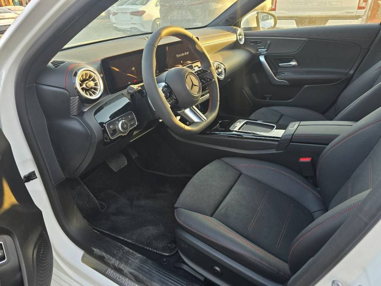 مرسيدس بنز A 200 L