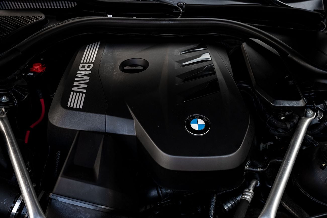 بي أم دبليو 530i M SPORT | 4,407 P.M | 0% Downpayment | Warranty!