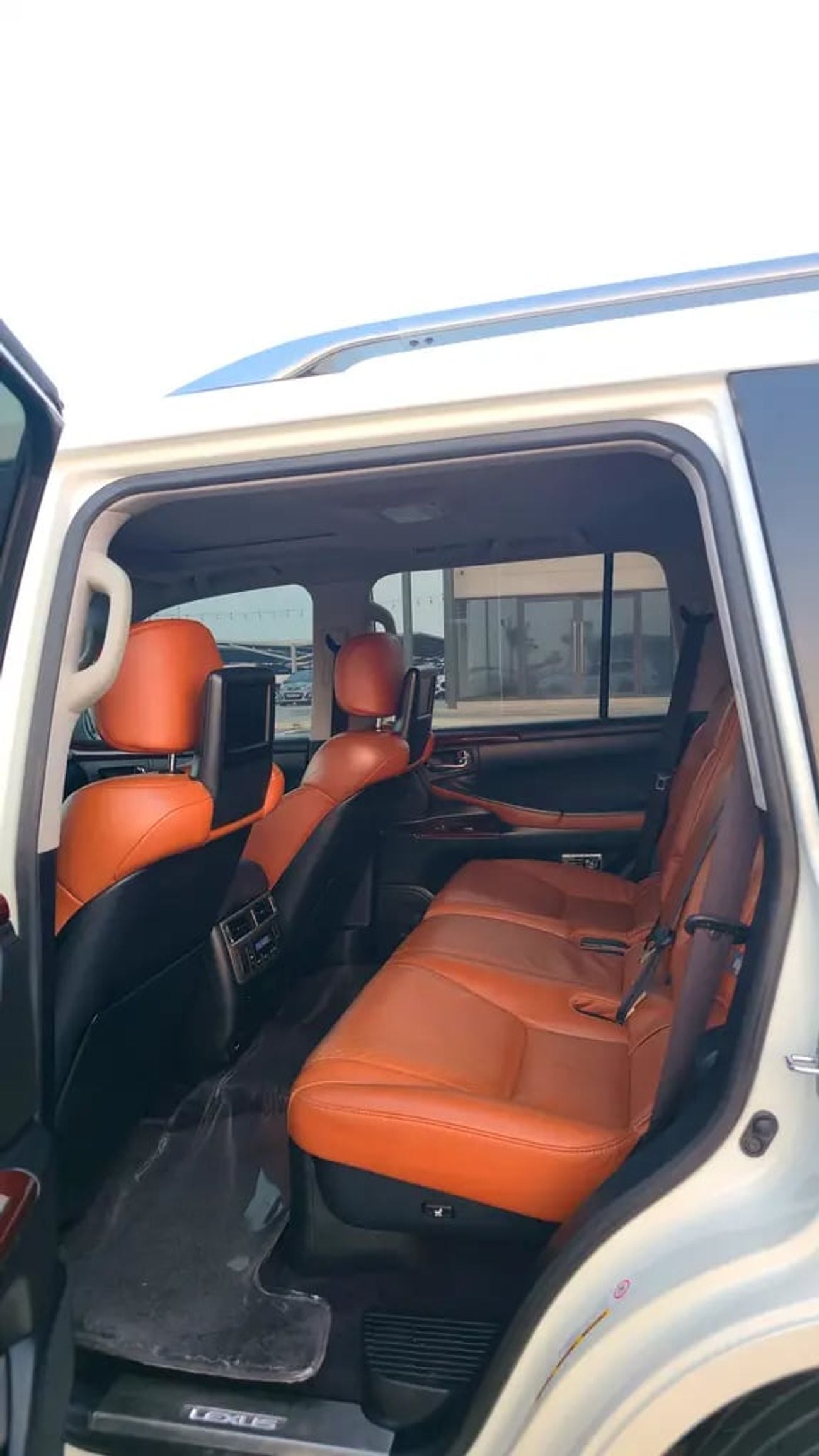 Lexus LX570 TITANIUM PLUS LX 570 Sport GCC Specs