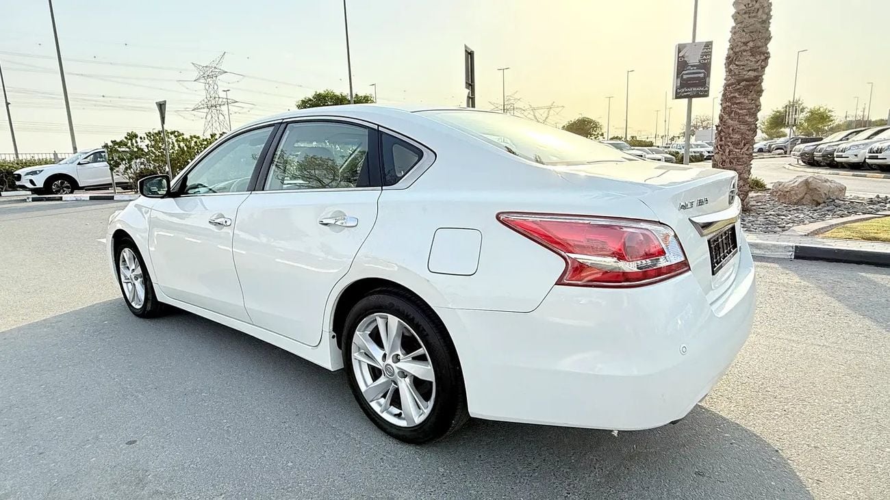 Nissan Altima SV GCC Specs - Excellent Condition