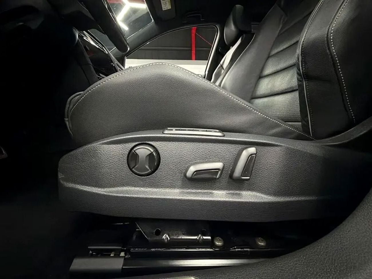 Volkswagen Golf R SEL