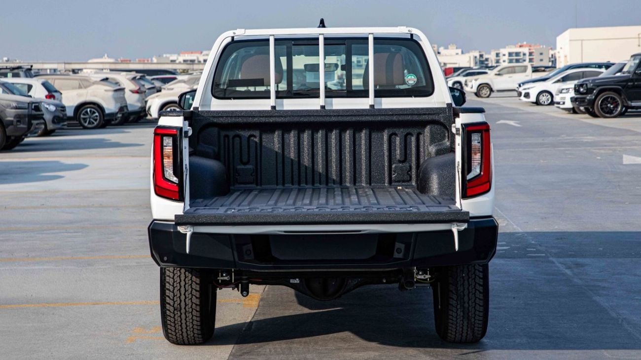 تويوتا هيلوكس GLX DC 4X4 P 2.7L AT GLX RA | 2027 | ضمان 3 سنوات |