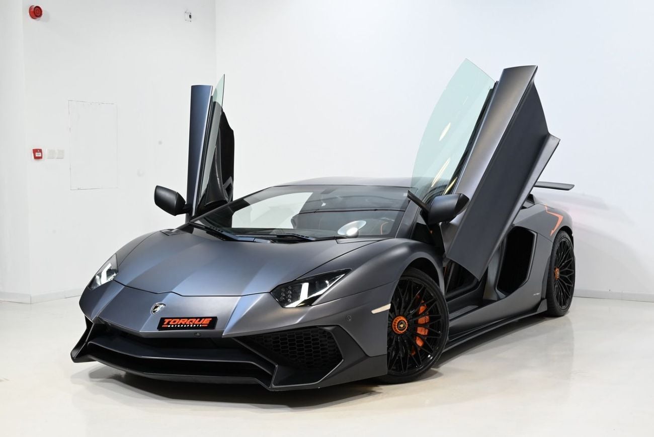 Lamborghini Aventador LP 750-4 Super veloce 2015 Lamborghini Aventador LP 750-4 Super veloce SV Kit, Full Service History, GCC