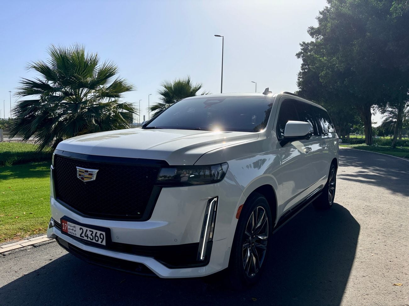 كاديلاك إسكاليد ESV PREMIUM LUXURY