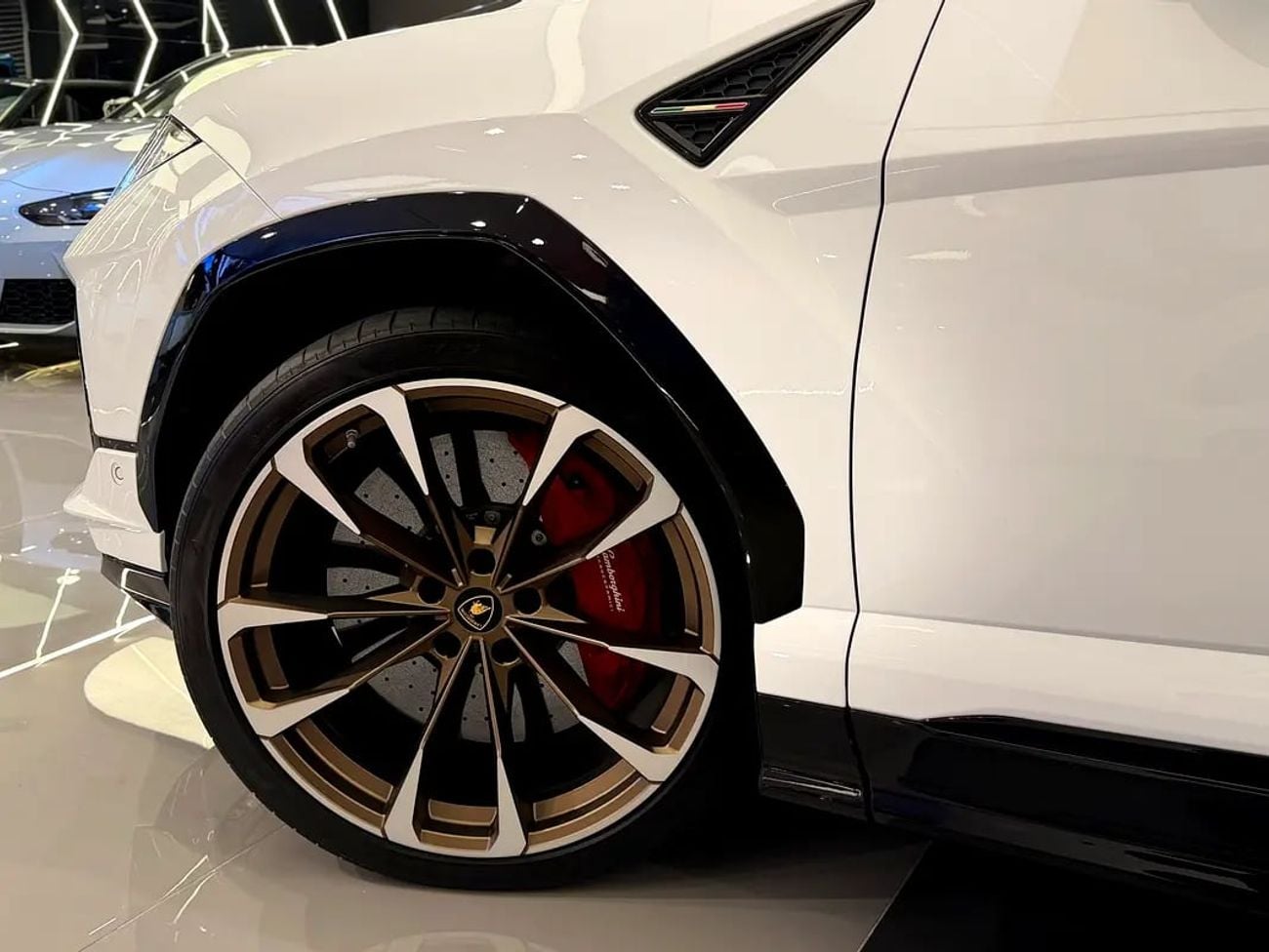 لامبورغيني اوروس S | Japanese Specs | Pristine Condition
