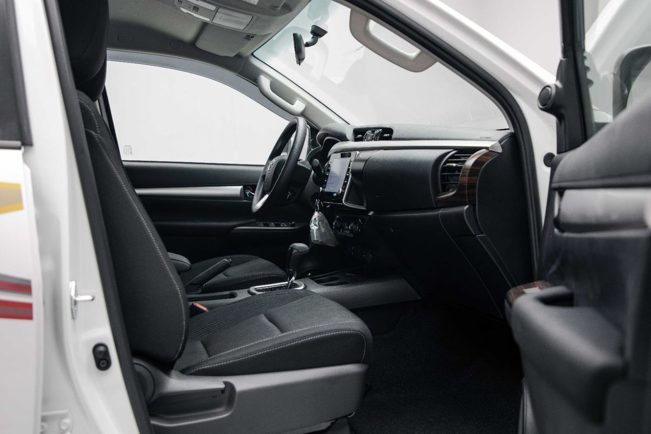 Toyota Hilux SR5 2.8L - Platinum White Inside Black | Export Only