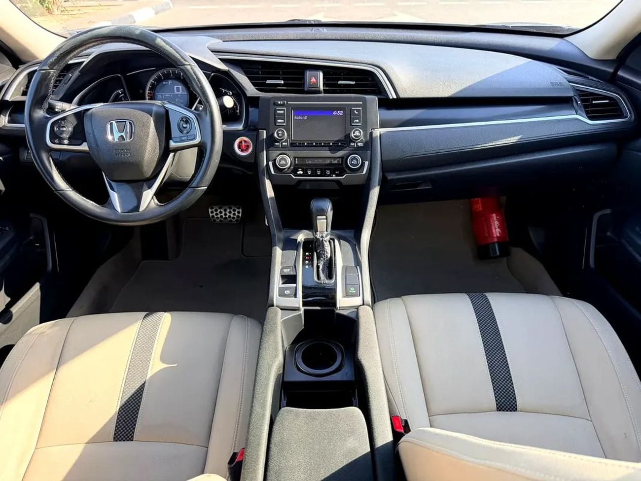 Honda Civic 1.8 i-VTEC GCC Specs single owner full service history from al Futtaim automobiles