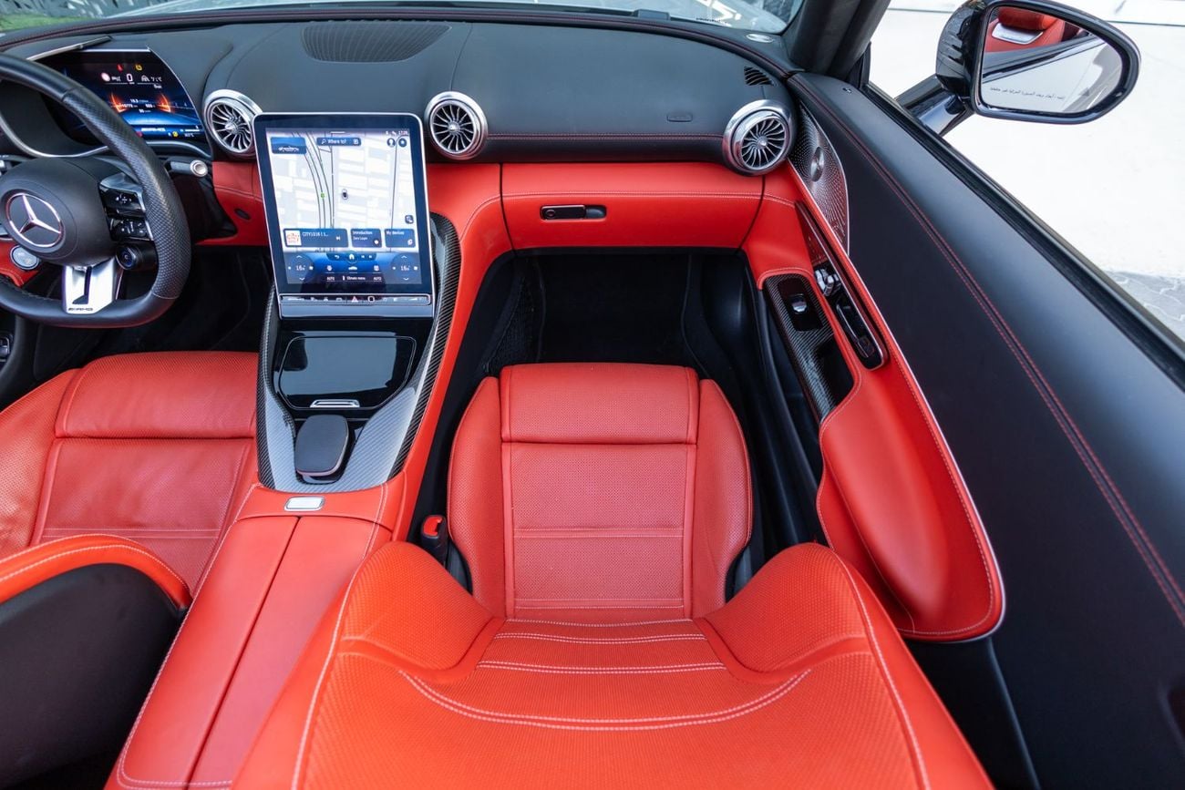 مرسيدس بنز SL 55 AMG 4ماتيك+ مرسيدس بنز SL55 AMG ثنائية التوربو 4Matic+ موديل 2022 بقوانين دول مجلس التعاون الخليجي | الضمان