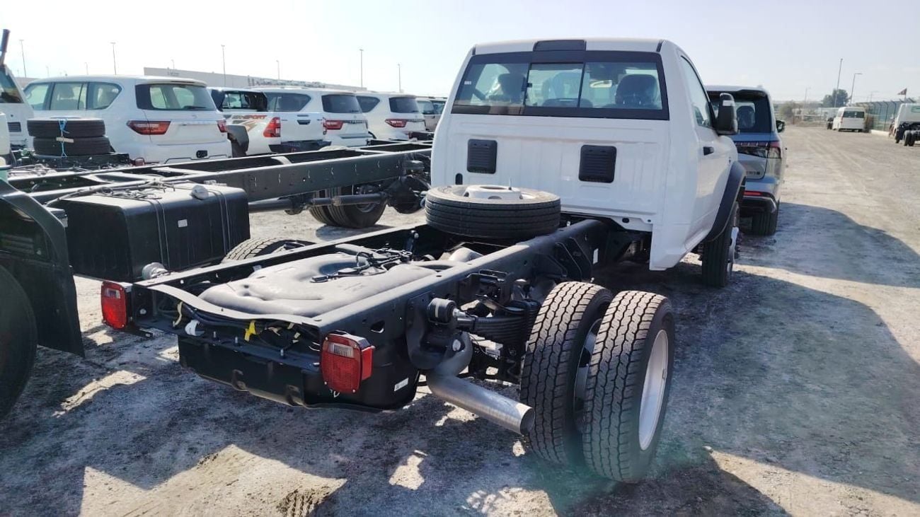 رام 5500 CHASSIS 6.7L TURBODIESEL AUTOMATIC TRANSMISSION ( ONLY FOR RE- EXPORT )