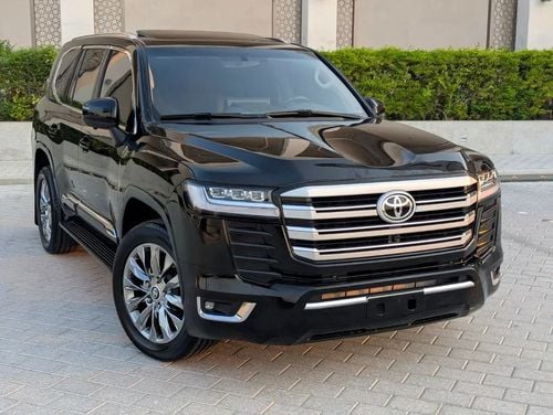 Toyota Land Cruiser GXR Facelifted 2025 Full Option V8 4.6L Interior and Exterior Condition