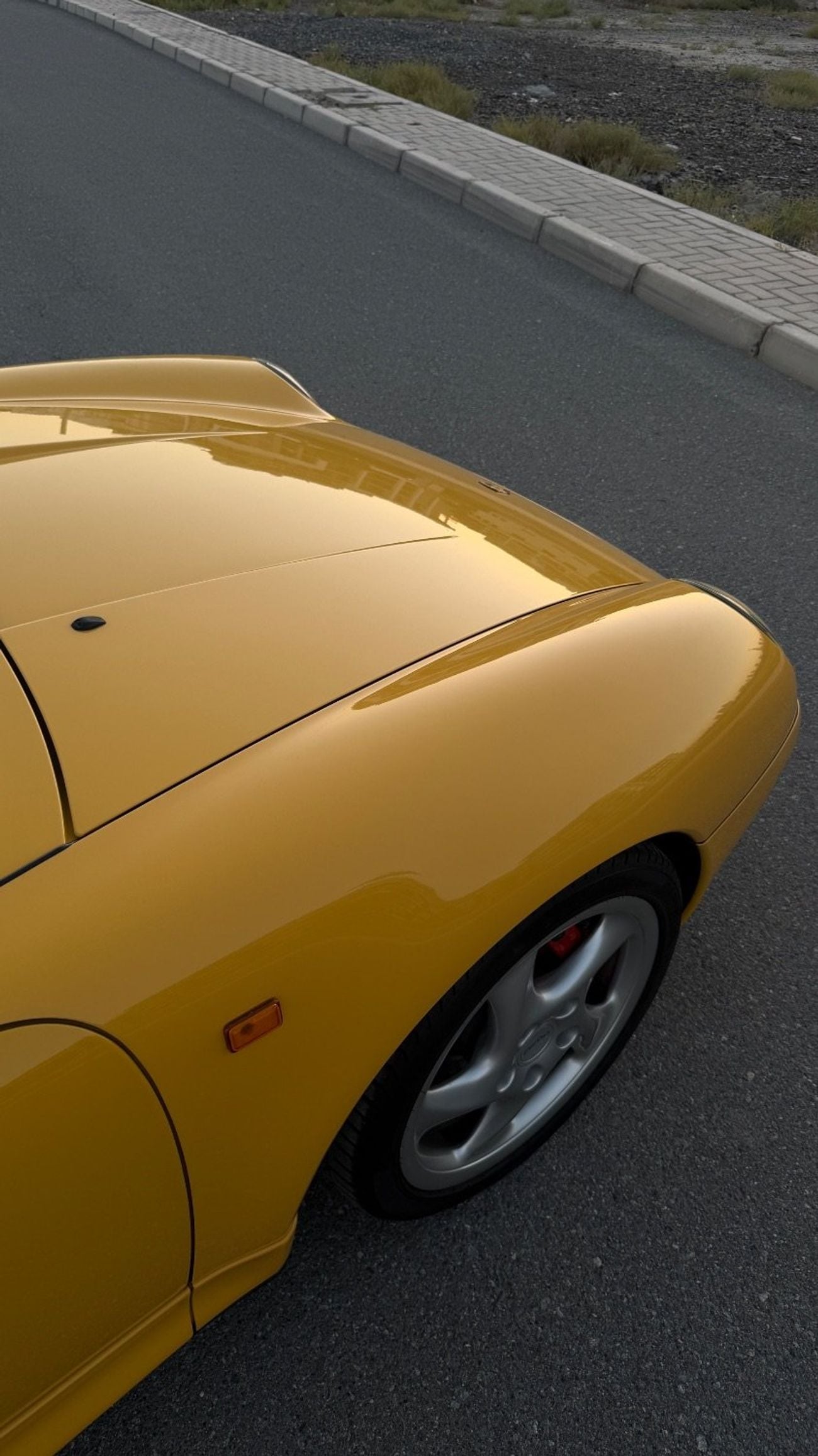 Porsche 911 CARRERA