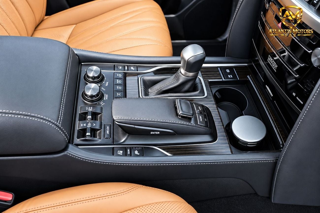 Lexus LX570 SIGNATURE BLACK EDITION