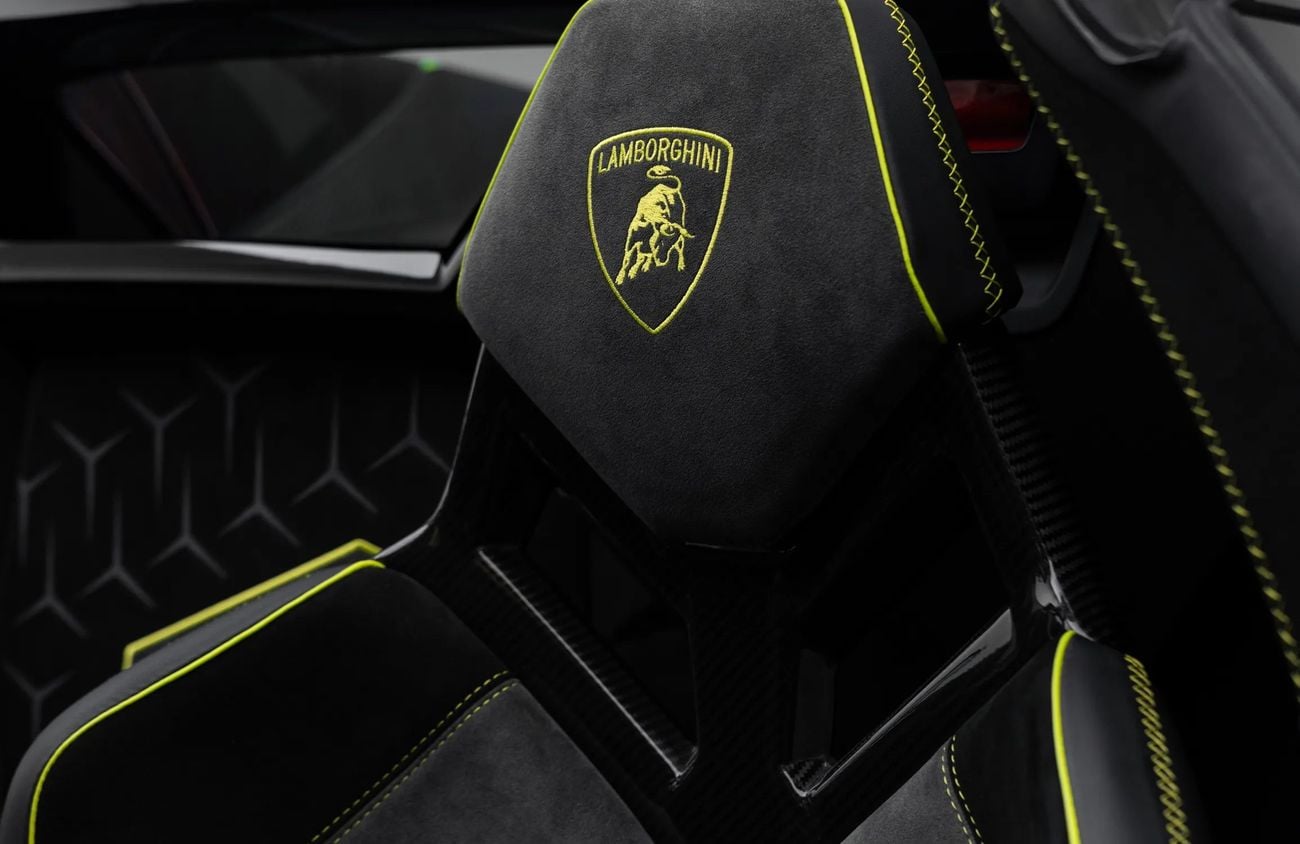 Lamborghini Aventador 6.5L V12 Naturally Aspirated Engine
