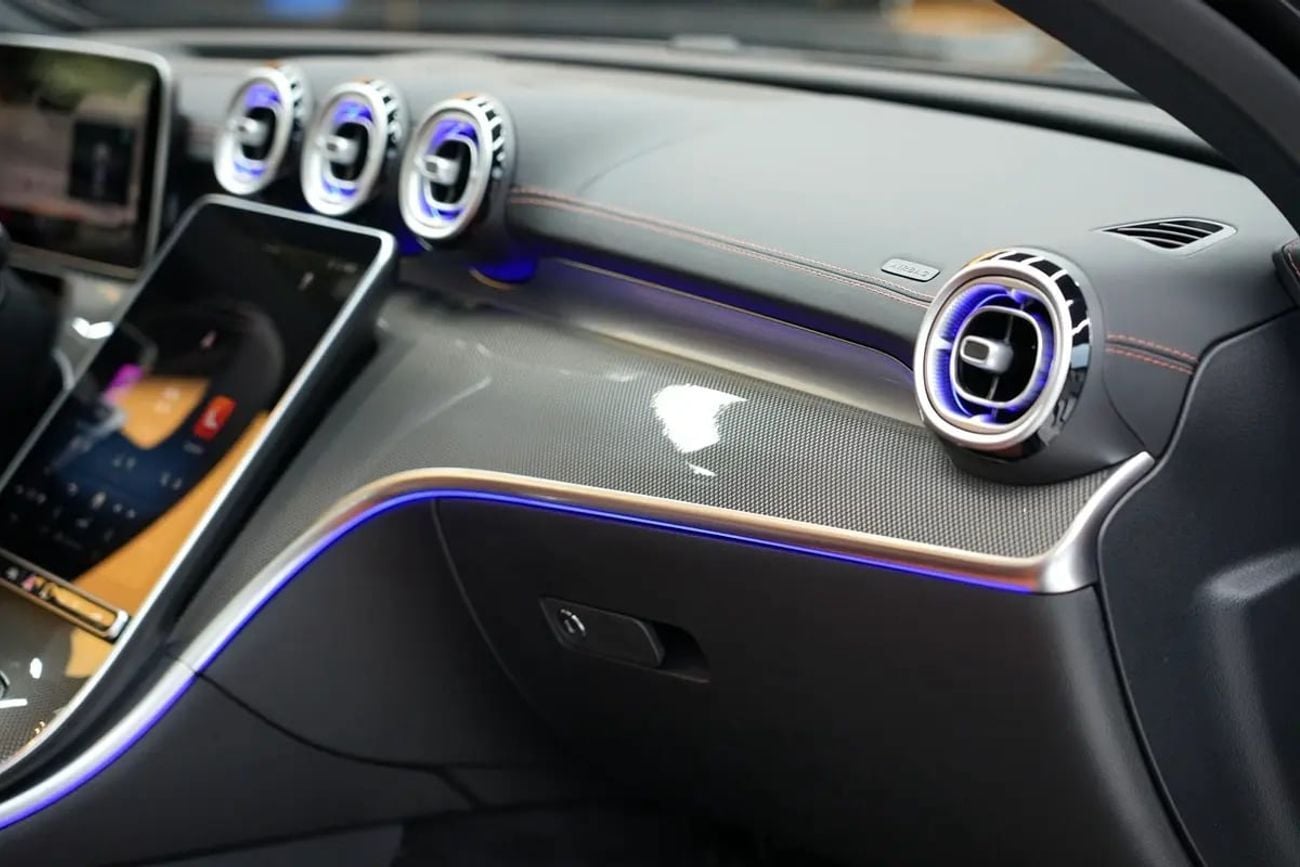 مرسيدس بنز C 200 PREMIUM PLUS GCC 0km | Agency Warranrty | AMG Package