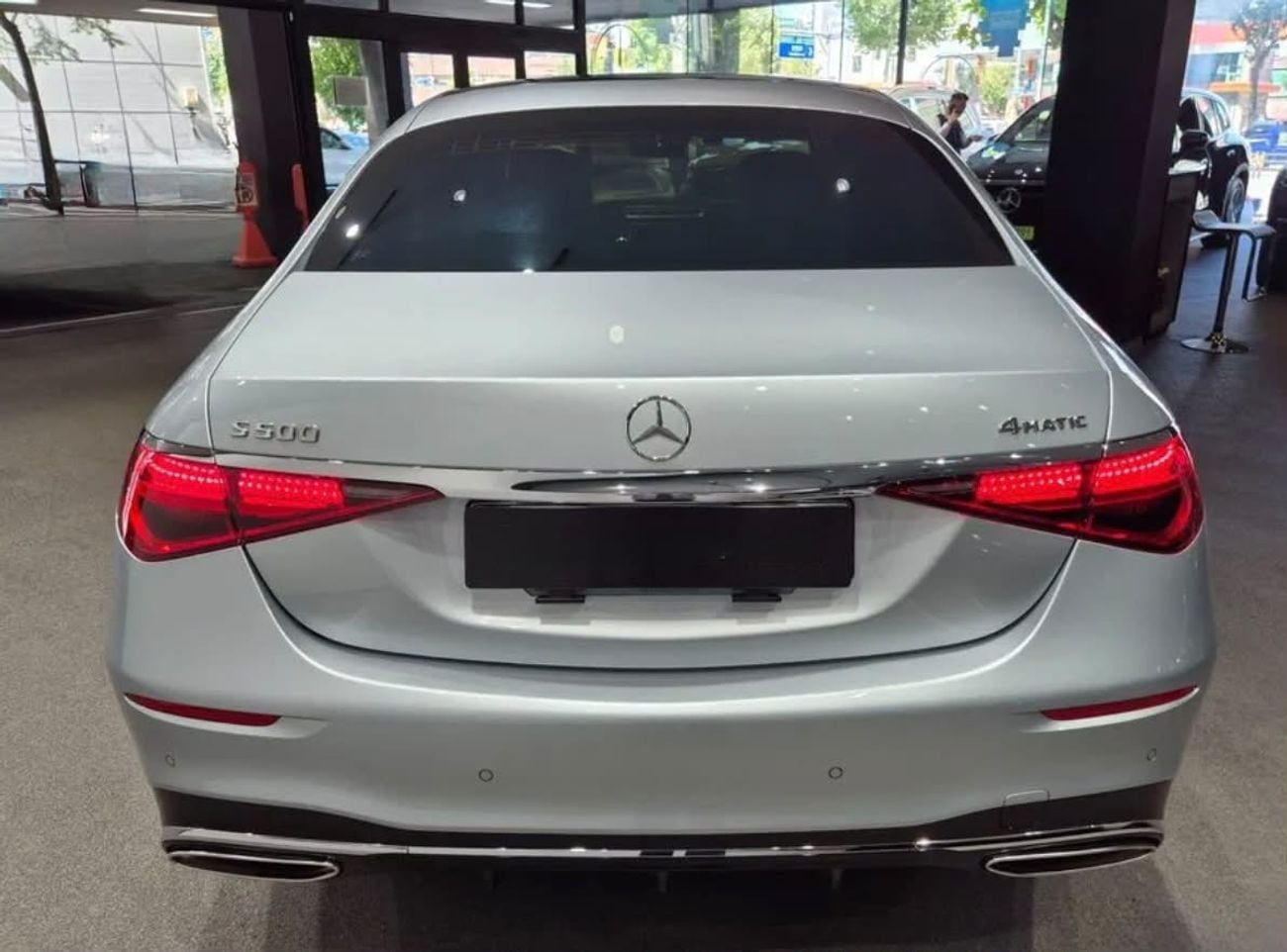 Mercedes Benz S500 4MATIC L