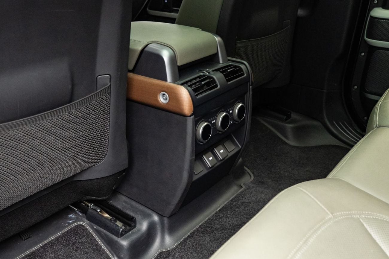 Land Rover Defender 110 SE P300 BUY NOW, PAY 2027 | THE BLACKLINE STANDARD | 2028 Al Tayer Warranty, GCC