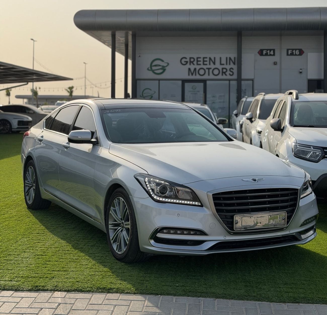 Genesis G80 BASE Genesis G80