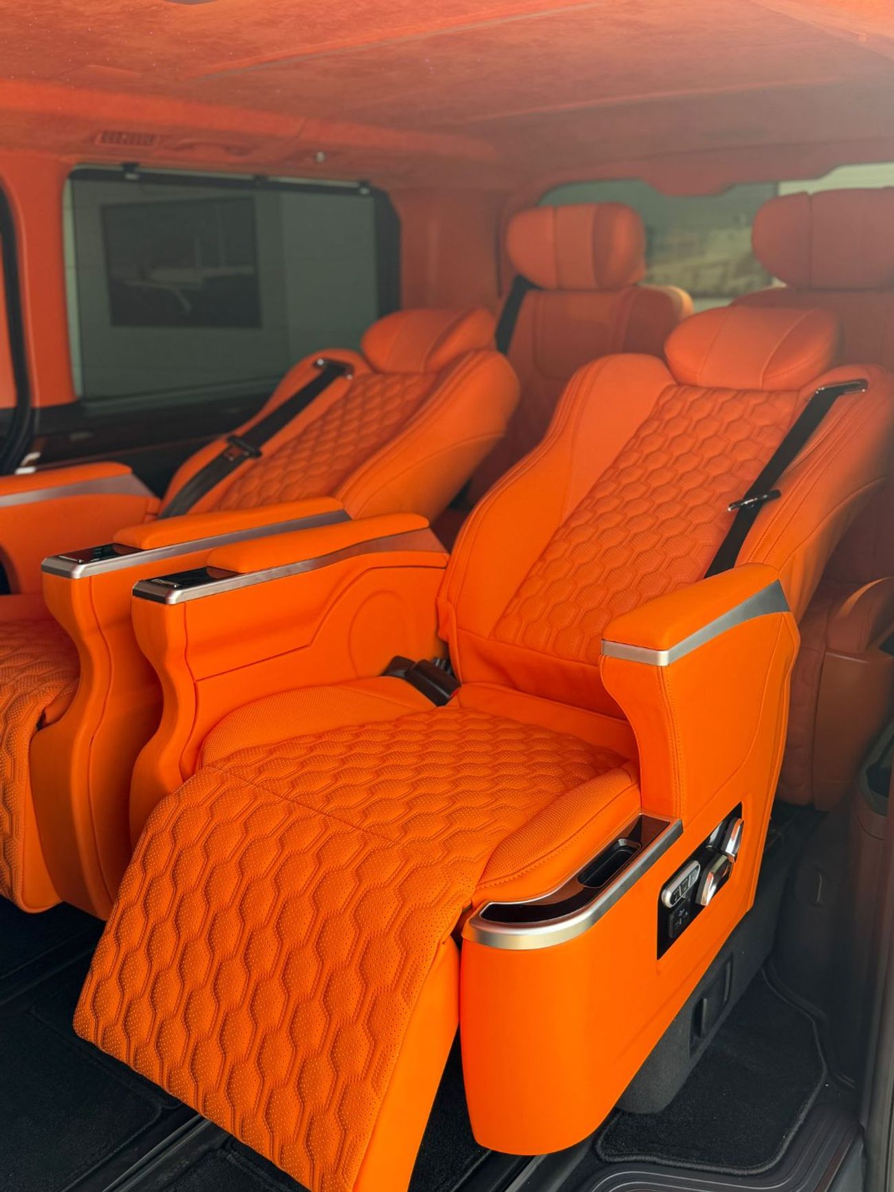 Toyota Granvia PREMIUM PETROL FULL OPTION WITH VIP EDITION