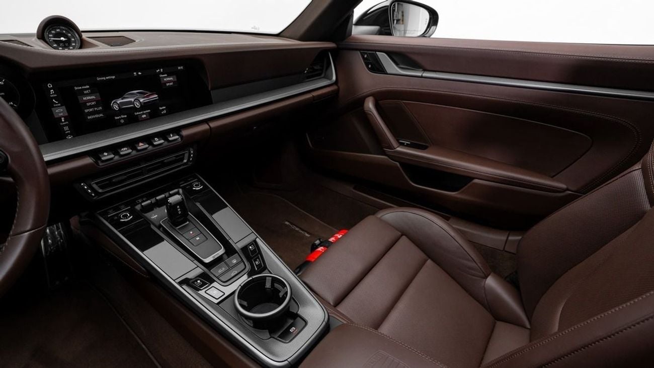 Porsche 911 CARRERA S - 2021 - GCC Specs