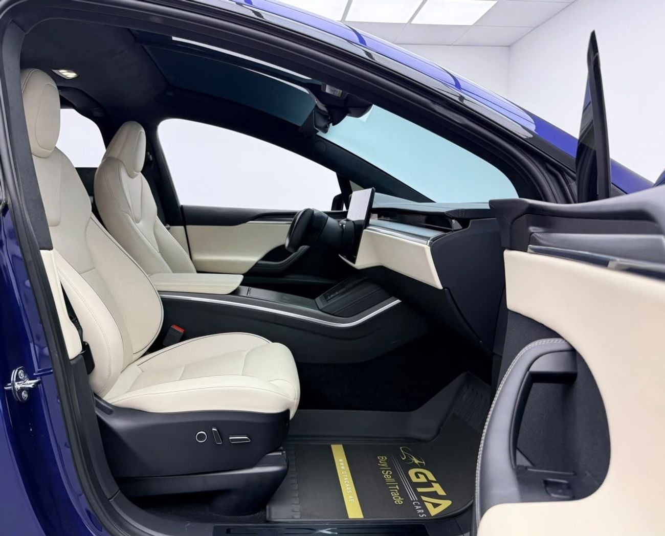 تسلا موديل اكس PLAID 2024 Tesla Model X Plaid, Tesla Warranty+Full Tesla Service History, GCC Specs.