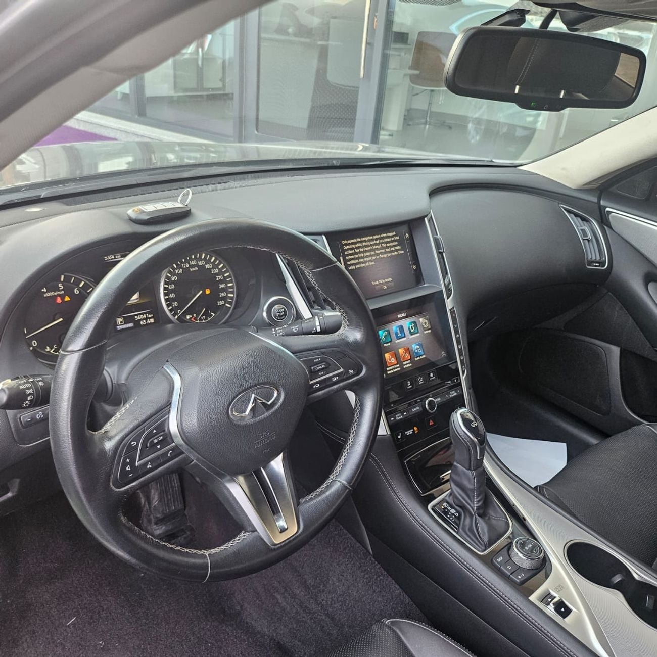 إنفينيتي Q50 LUXE الخيار الكامل