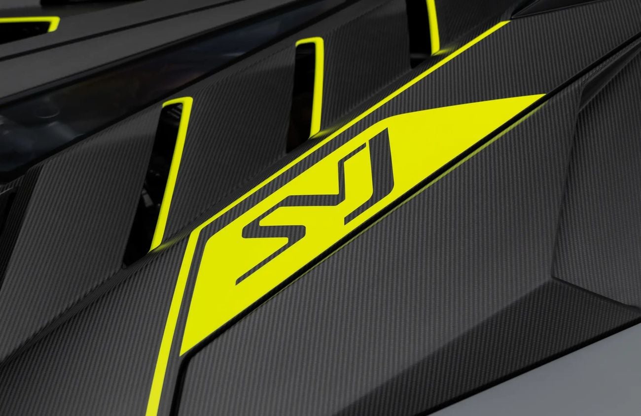 Lamborghini Aventador 6.5L V12 Naturally Aspirated Engine